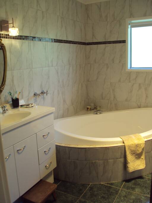Main Bathroom