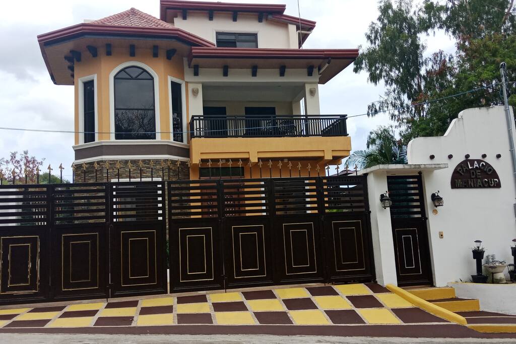 Antipolo City Staycation/Vacation House Houses for Rent in Antipolo