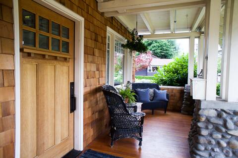 Gladstone Garden Retreat