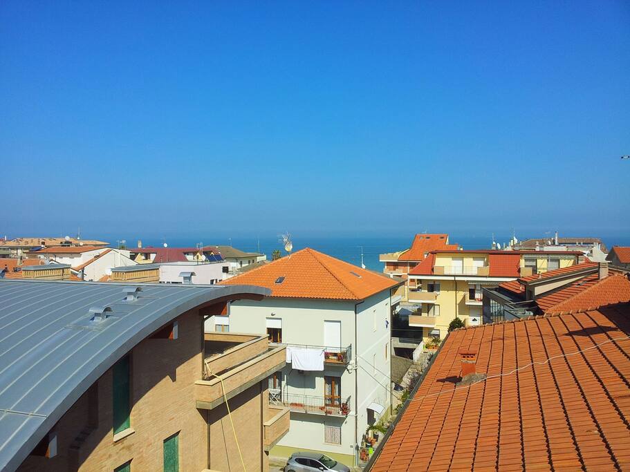 vista mare dal terrazzo