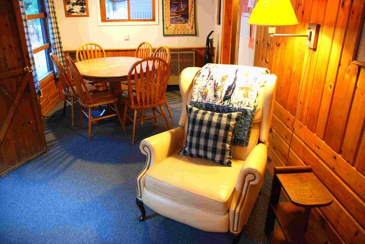 كرسي استرخاء جلدي