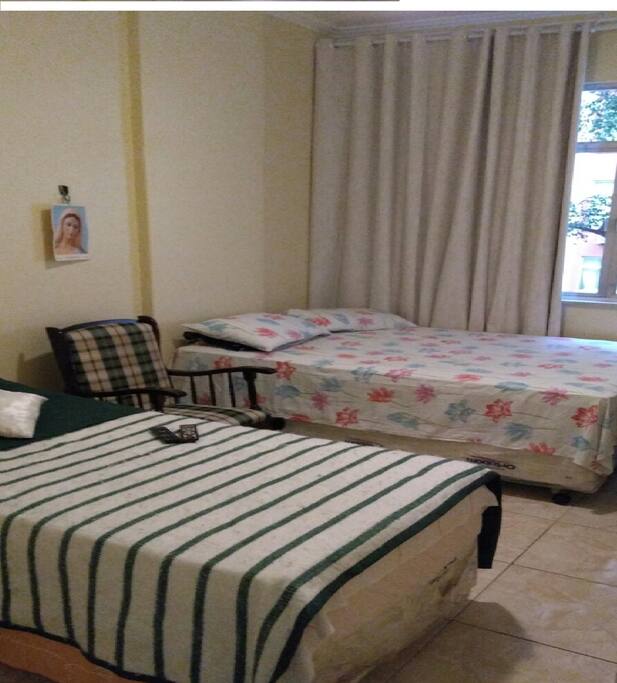 CAMA DE CASAL E SOLTEIRO