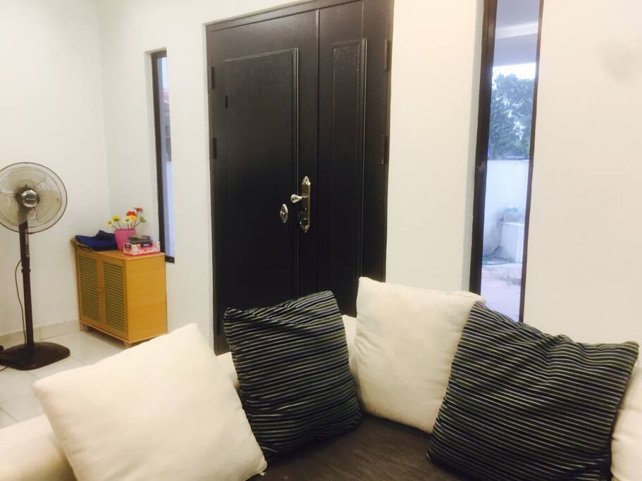 Safety door
