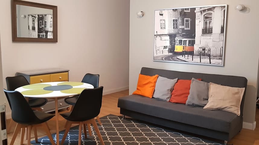 Big Apartment 3 bedrooms (61 sq m) center, Parking