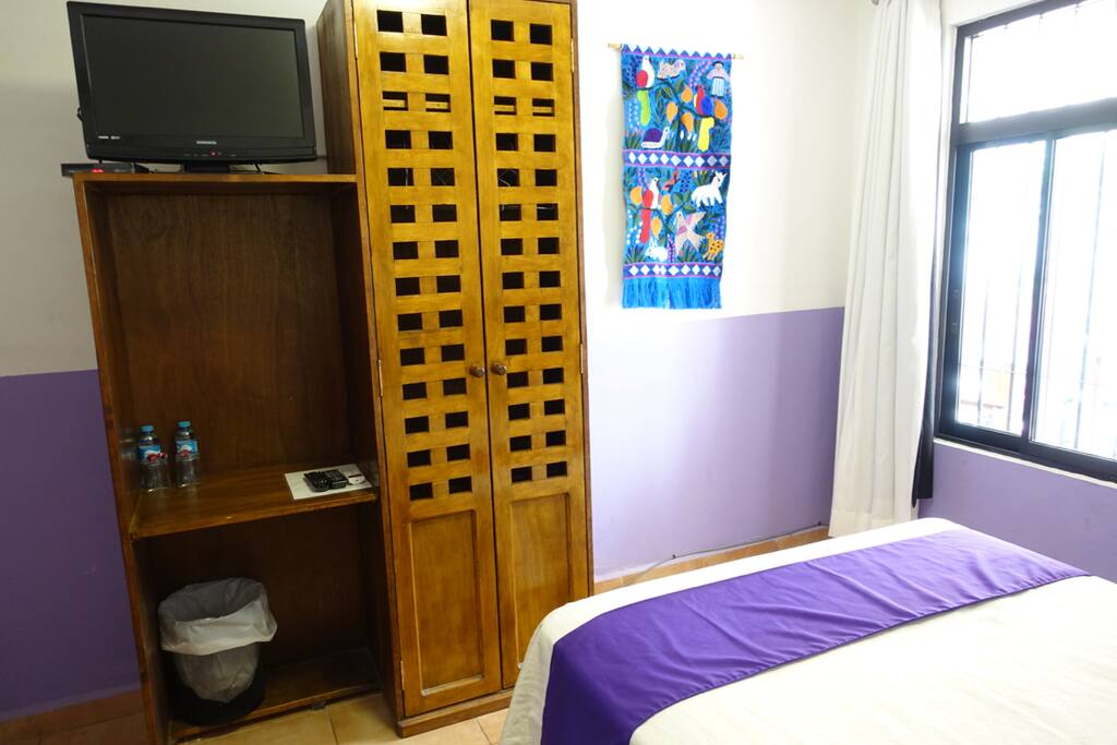 Desk, TV, and closet