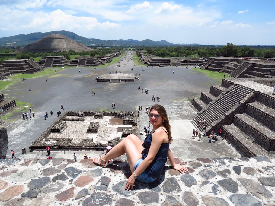 On top of Pyramid of the Moon