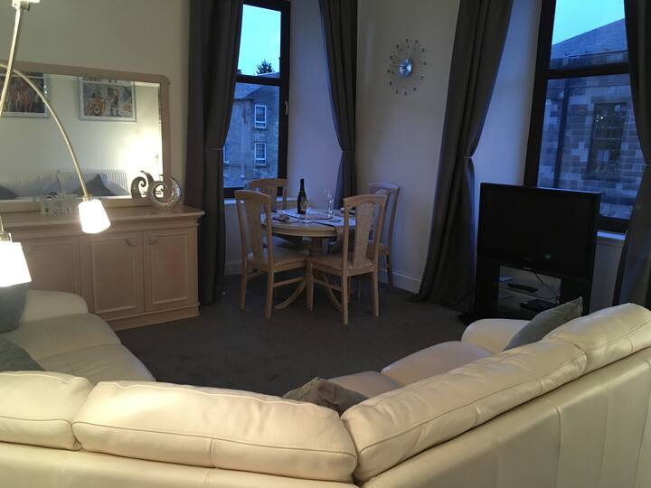 Cowdenknowes Reservoir Holiday Rentals & Homes Greenock, United