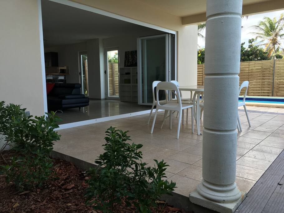 Villa Seaview, Oyster Pond
