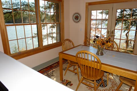 Plovers Cottage, Waterfront