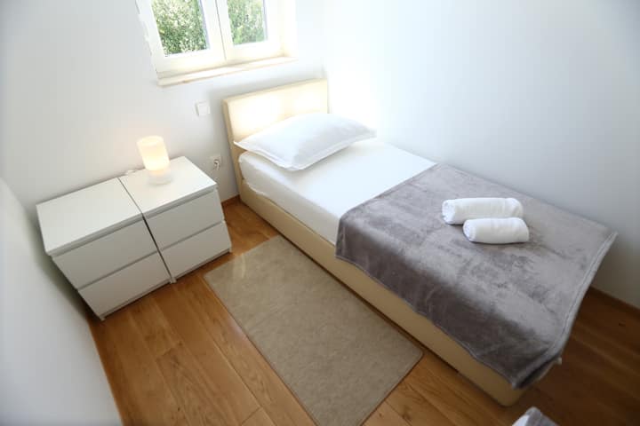 Спална соба 1