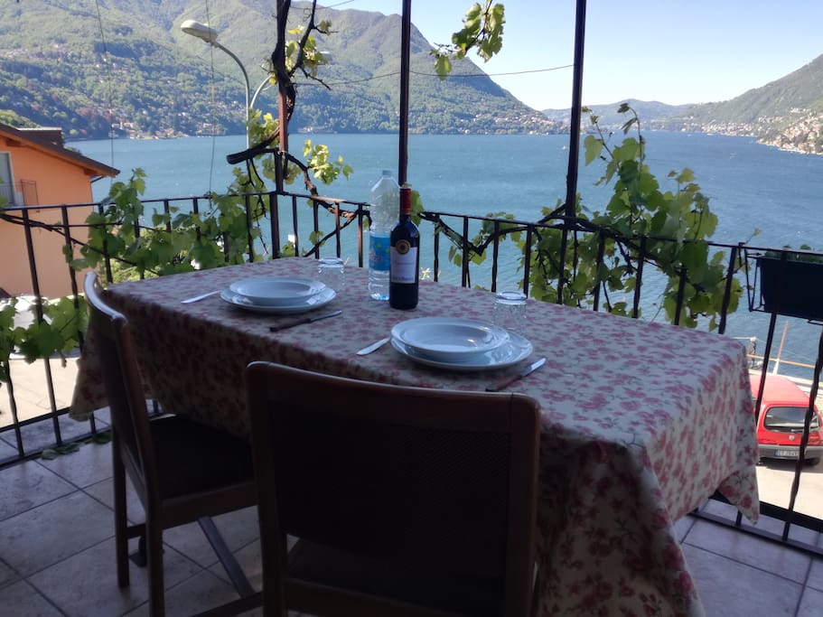 Pranzo sul terrazzo privato
Lunch on the private terrace