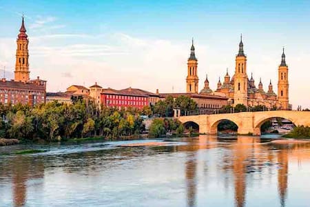 Zaragoza: la ciudad de las dos catedrales