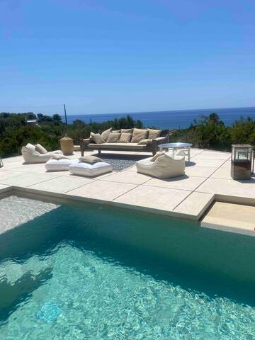 Luxury – Trullo dei Silvi 1 by Salento Prime gallery image 3