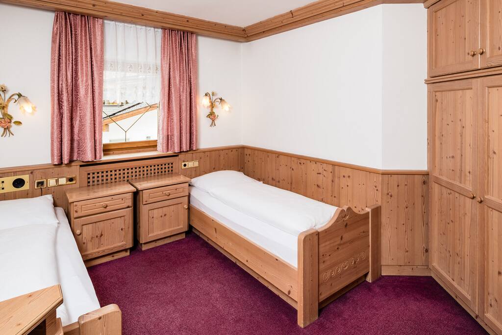 Zweibettzimmer