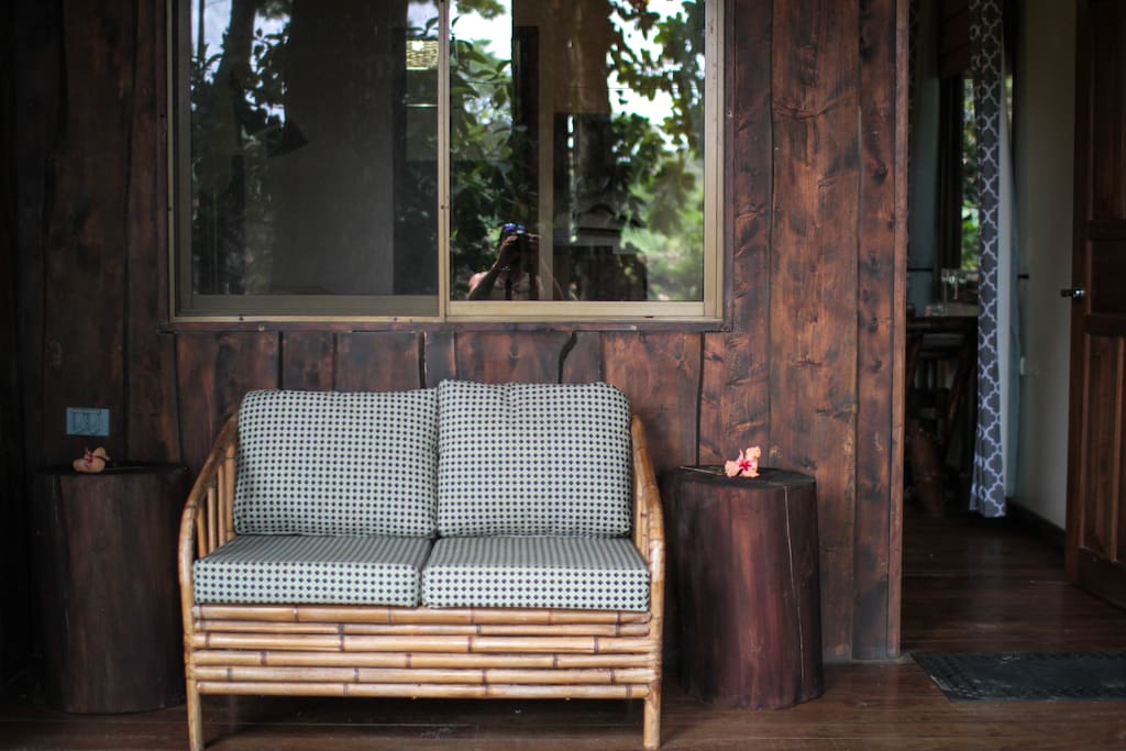Each Cabina has a private back deck with cozy seating and tables made from fallen tree trunks. There are electrical outlets, a ceiling fan with light, and a clothes line on the deck as well.
