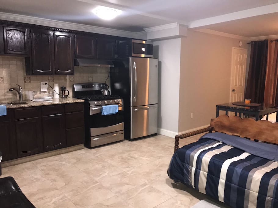 Full Kitchen~ All Stainless Steel Appliances