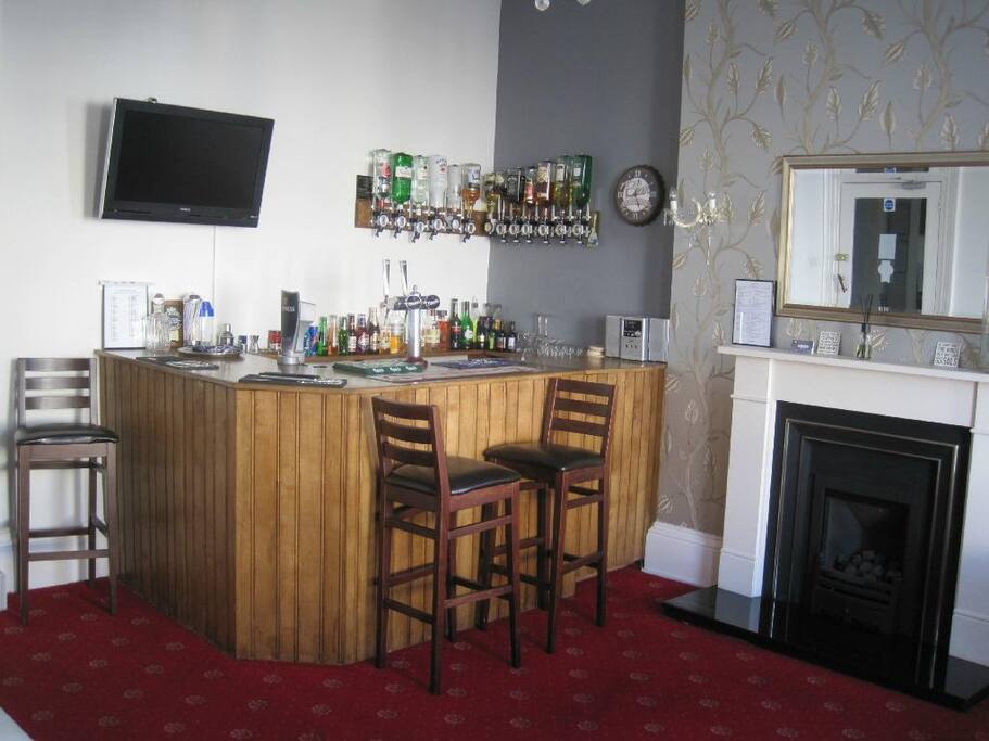 Bar / Lounge