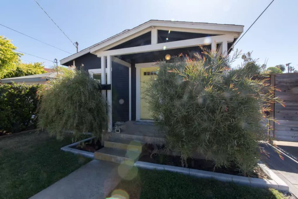 Quaint Ocean Beach bungalow with all the updates in the best part of the best town in San Diego, Ocean Beach!