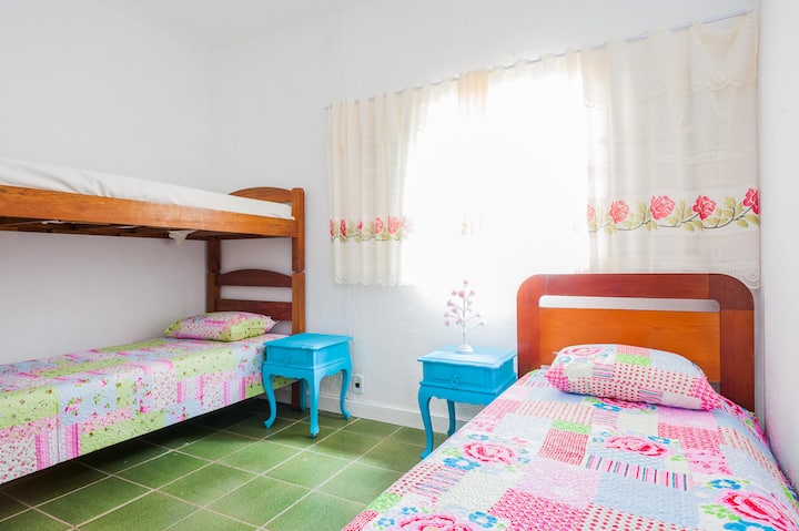 סוויטה 3 (פורמט נוכחי: מיטה זוגית ושתי מיטות קומתיים)