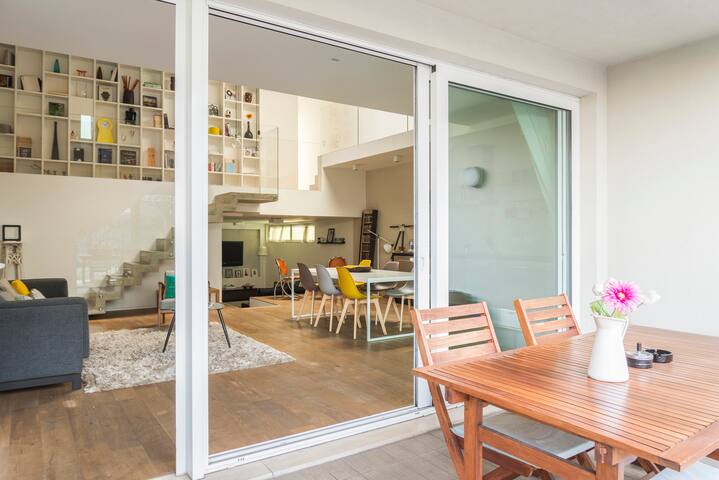 Stylish central loft Milan, with garden, 8 guests gallery image 2