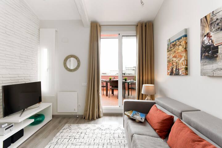 Mercedes Heritage-2 Bedroom Apartment with Terrace gallery image 2