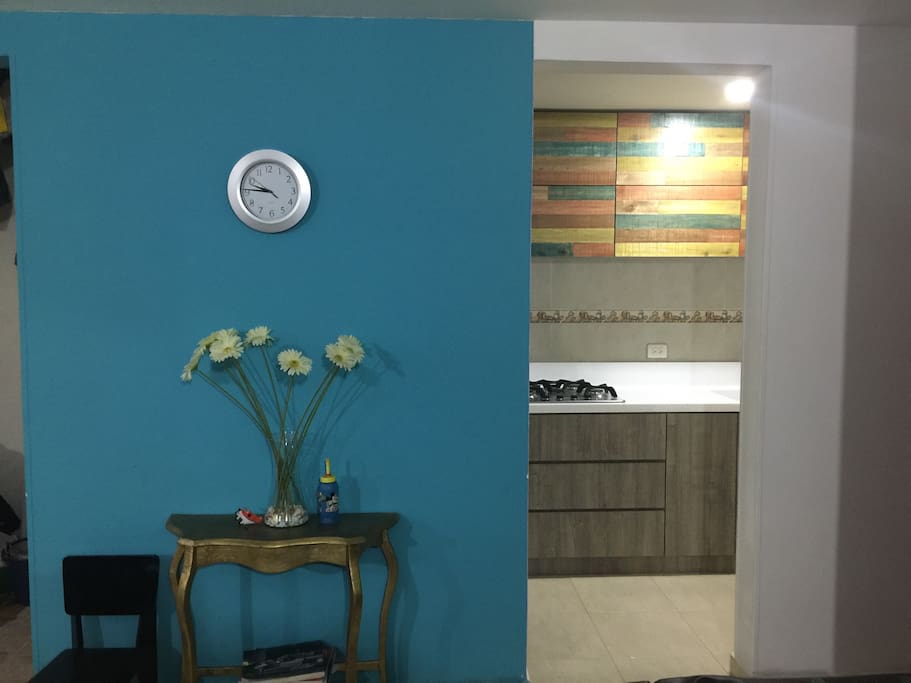 Área cocina y hall acceso