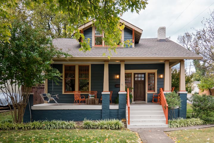 Charming Music Row 20s Bungalow in 12 South