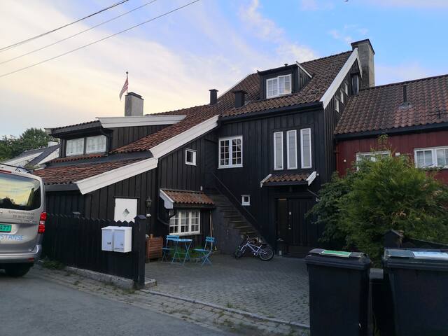 Sjarmerende bolig sentralt på Bygdøy, nær sjø gallery image 3