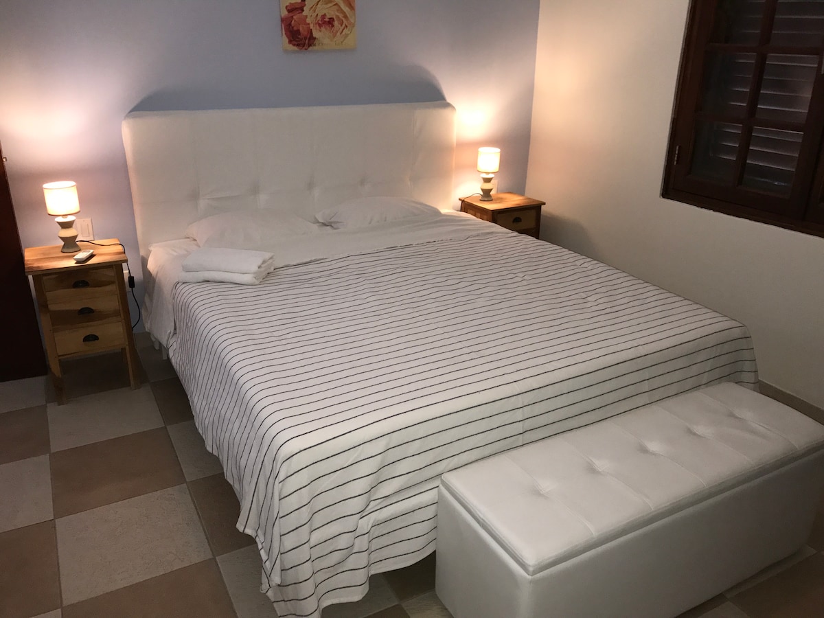 Spavaća soba br. 1 s 2 kreveta za jednu osobu 