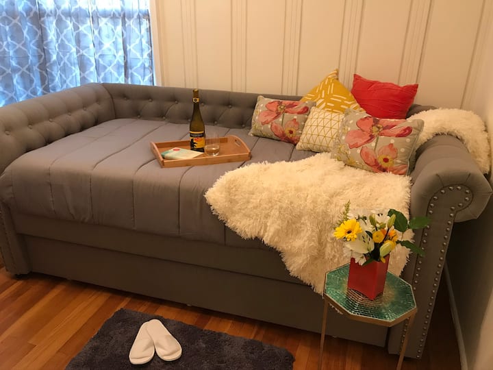 Two Bedroom Garden Suite; Close To All; Adams Ave - San Diego, CA