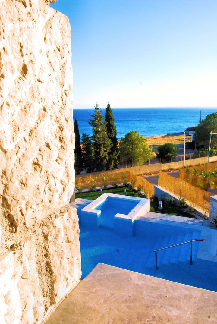 一楼卧室可欣赏美景