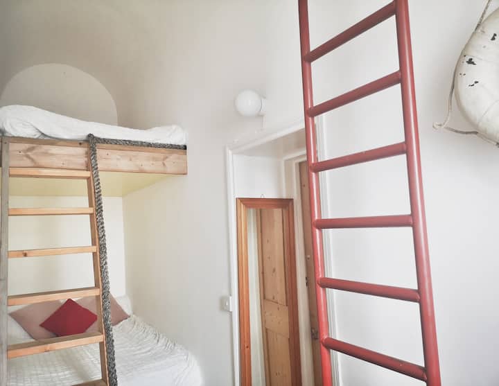 Bunk bed bedroom - 1st floor - 2x double beds