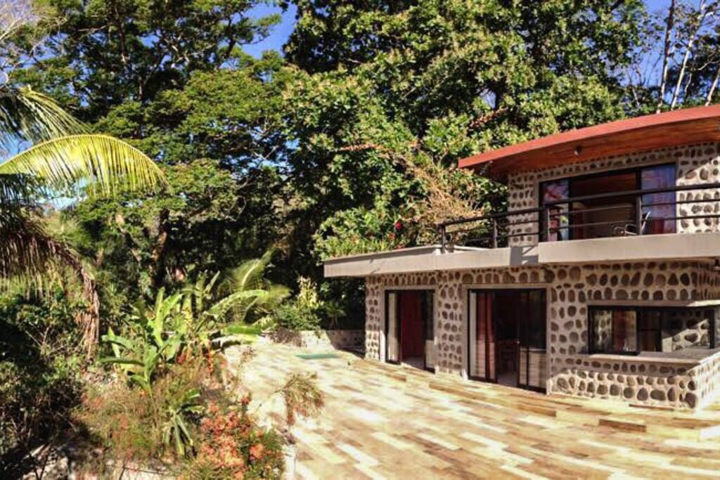 Casa GEKO