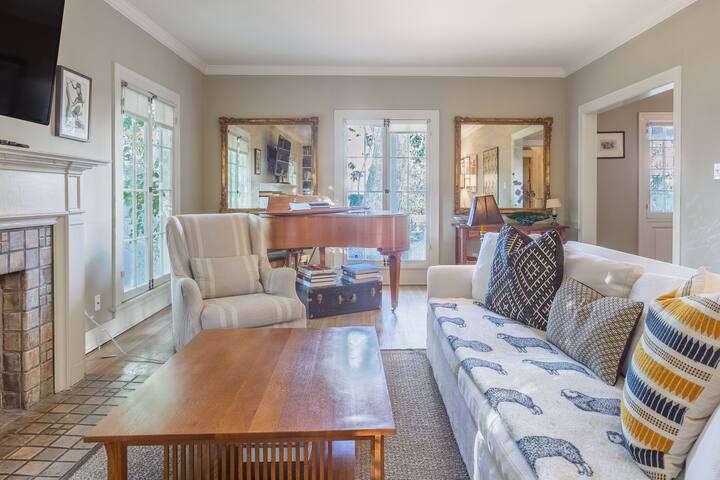 Garden Oasis 1920s Family Home in Windsor Square gallery image 5