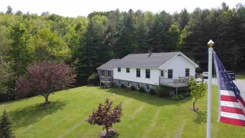 2-Bedroom ,  1 1/2 Bath Apartment with Mt Views.