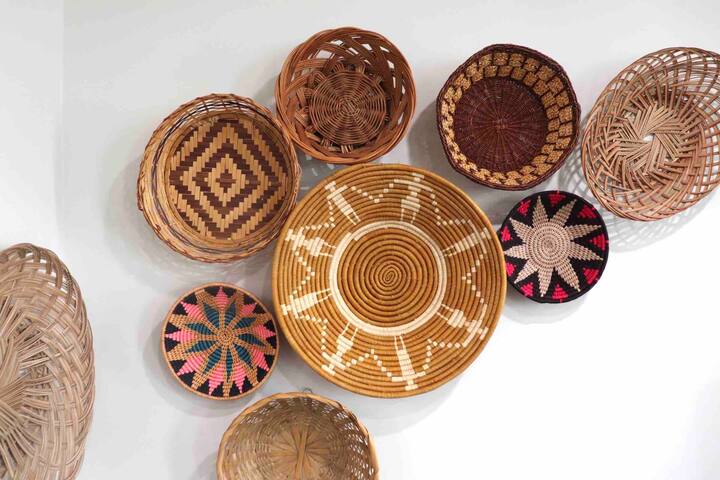 Relaxing Home|Central Area Winnipeg|Free Parking gallery image 4