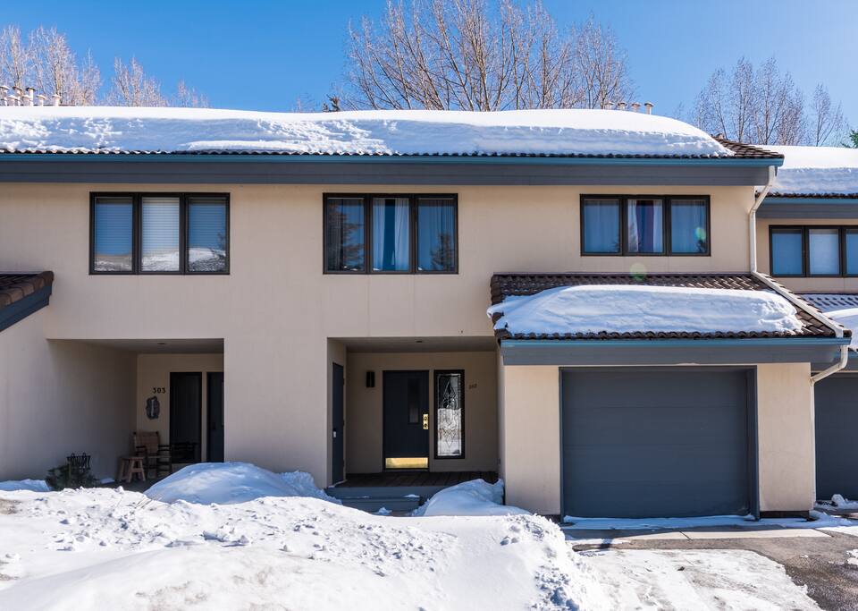 House - 1 car garage