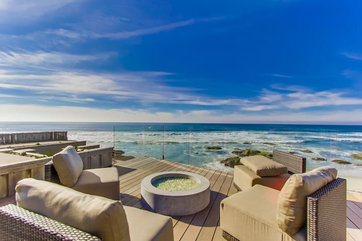 VILLA BERMUDA BEACH – New Luxury Oceanfront Home