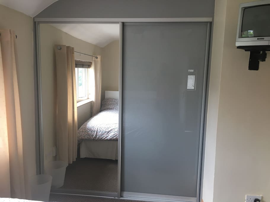 Guest bedroom