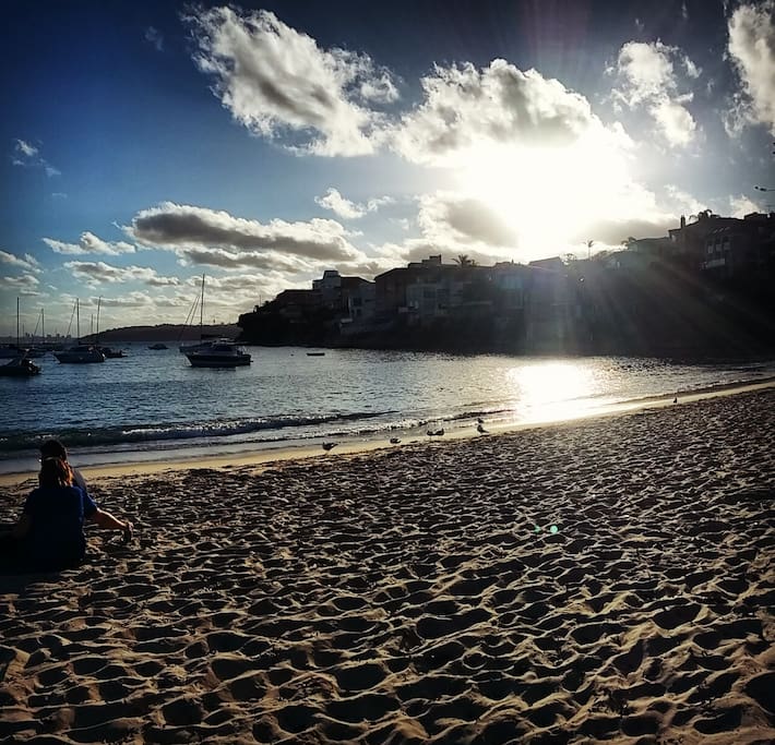Little Manly beach just a few short meters away.