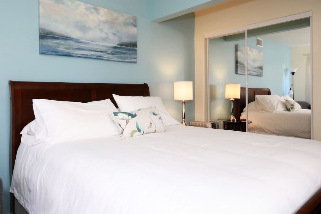Queen Size bed guarantees a great night's rest