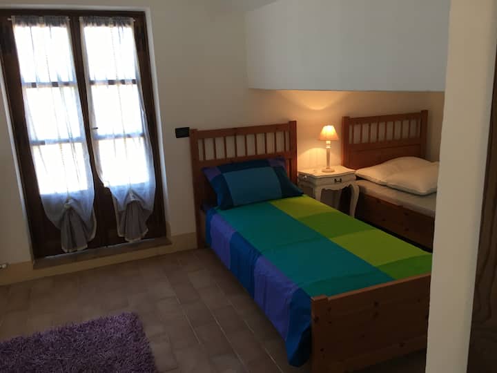 第二钢琴（曼萨达）