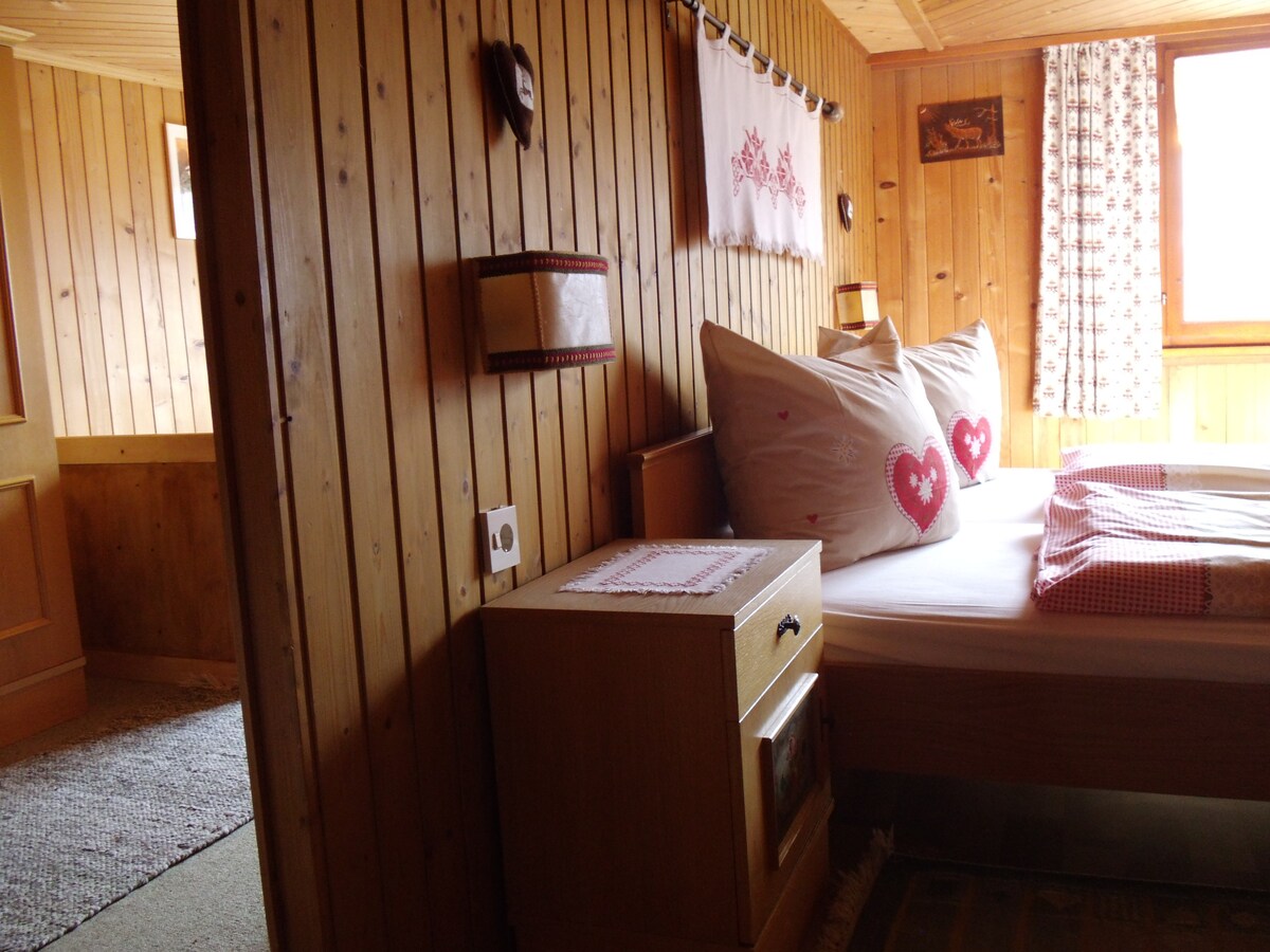 Sovrum, passage till barnrum