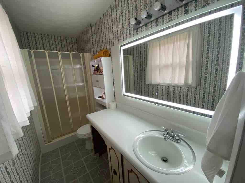 Private Master Bedroom - With Private Shower room