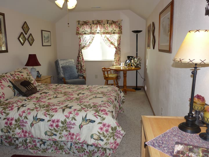We keep a Coffee Pot ready for you in the Room. The chair has been replaced by a couch.