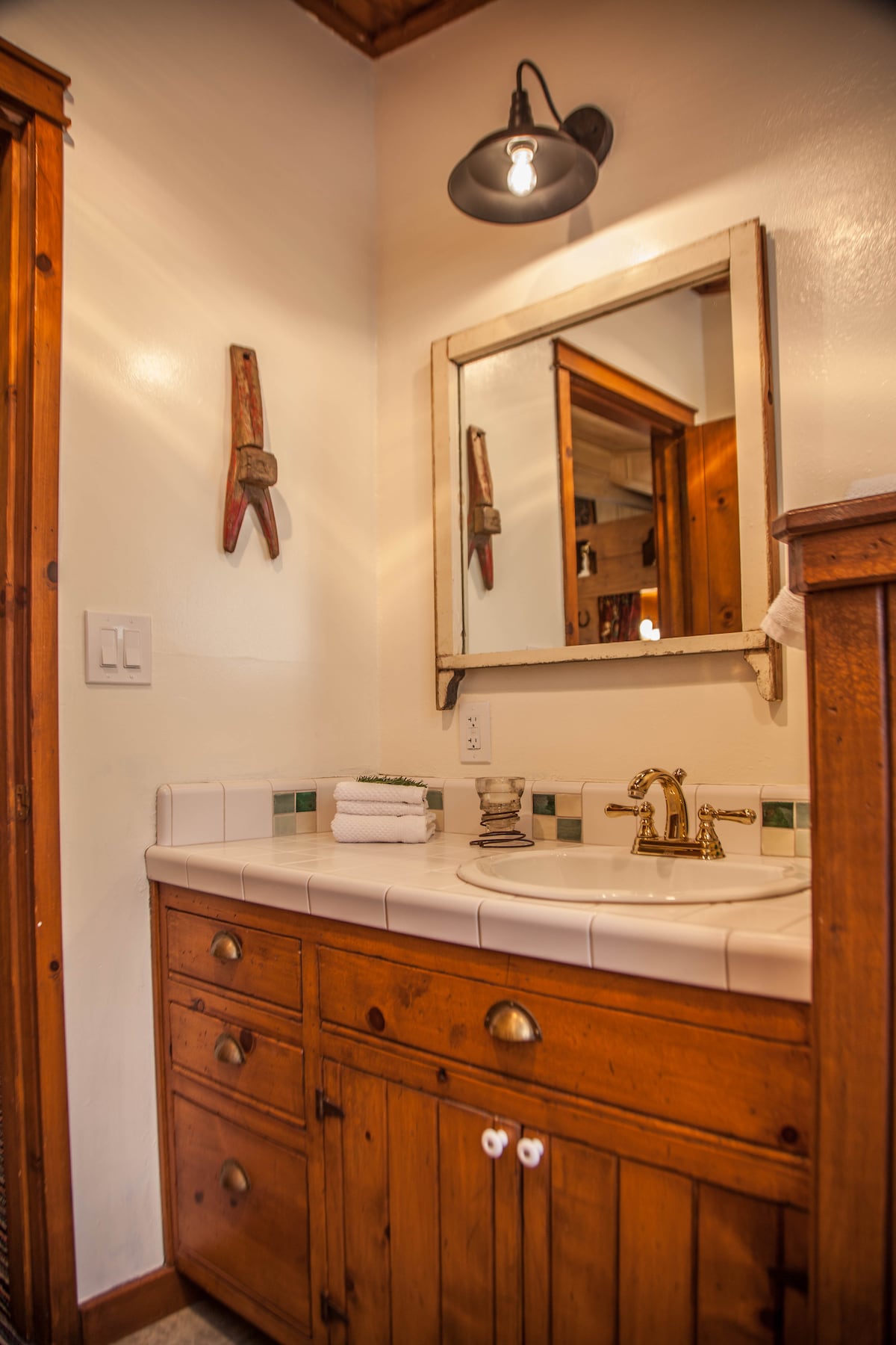 Successful Airbnb property: Vineyard Drive Cabin in San Luis Obispo / Paso Robles