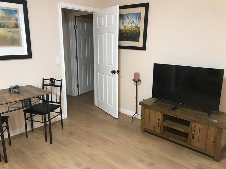 G2M Private guest suite. 8 miles to Sofi/Forum/LAX