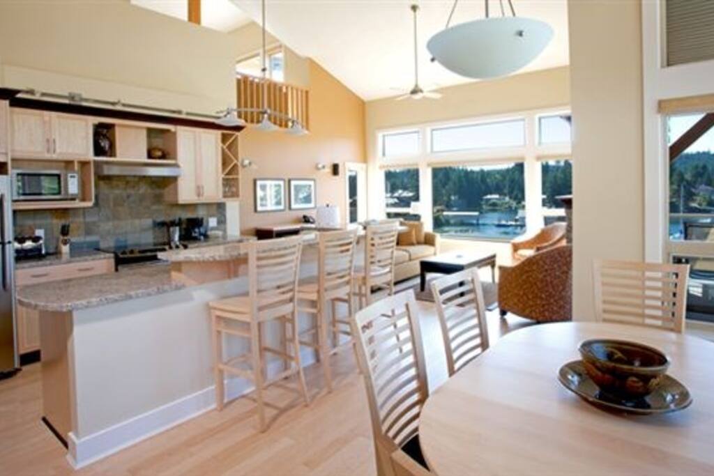 The condo has everything you need for a Sunshine Coast vacation