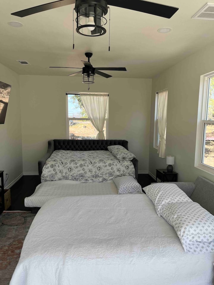 غرفة النوم 1