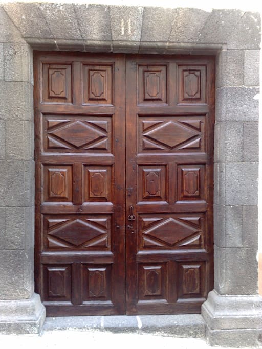 Puerta señorial